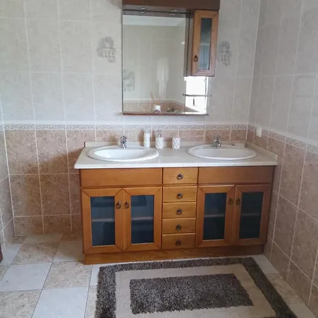 Casa Laranjeiras Alqueidão da Serra